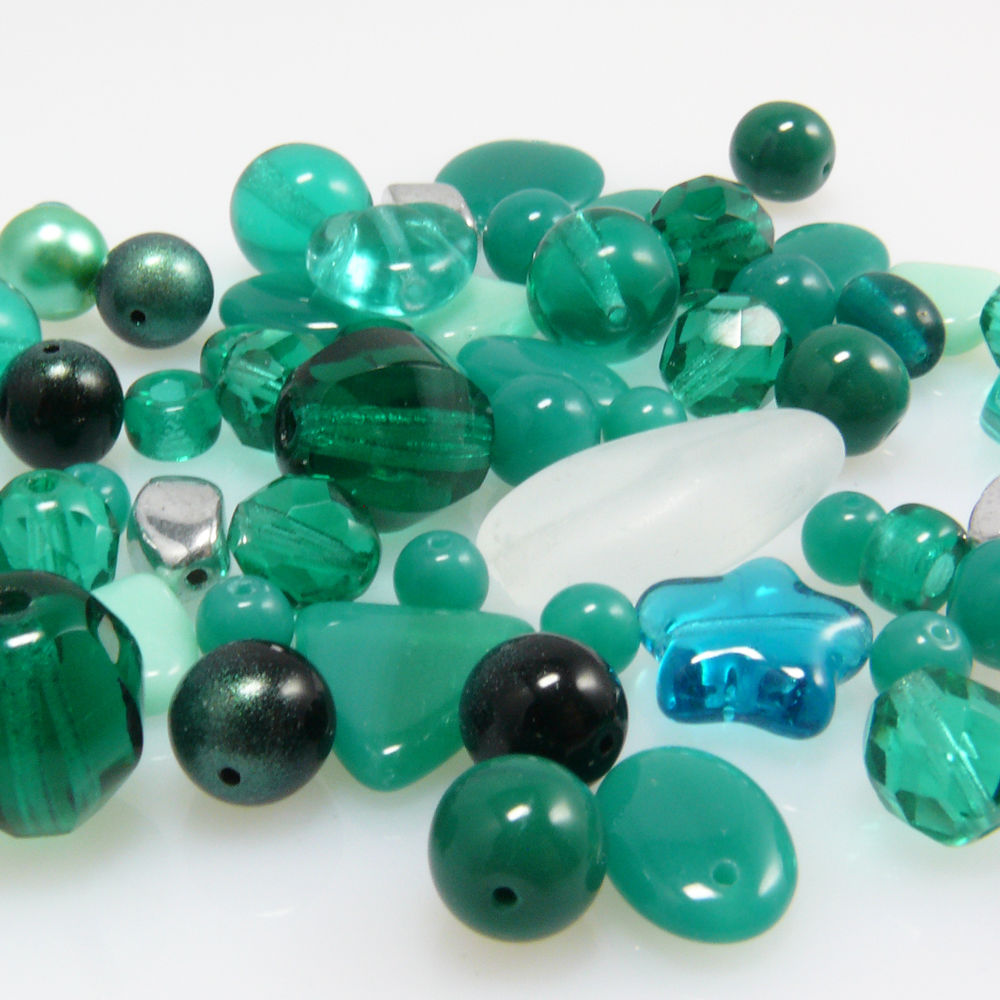 Glasperlen Mix 60 Perlen Mischung smaragdgrün 5-21mm Glas Beads Perlenmischung
