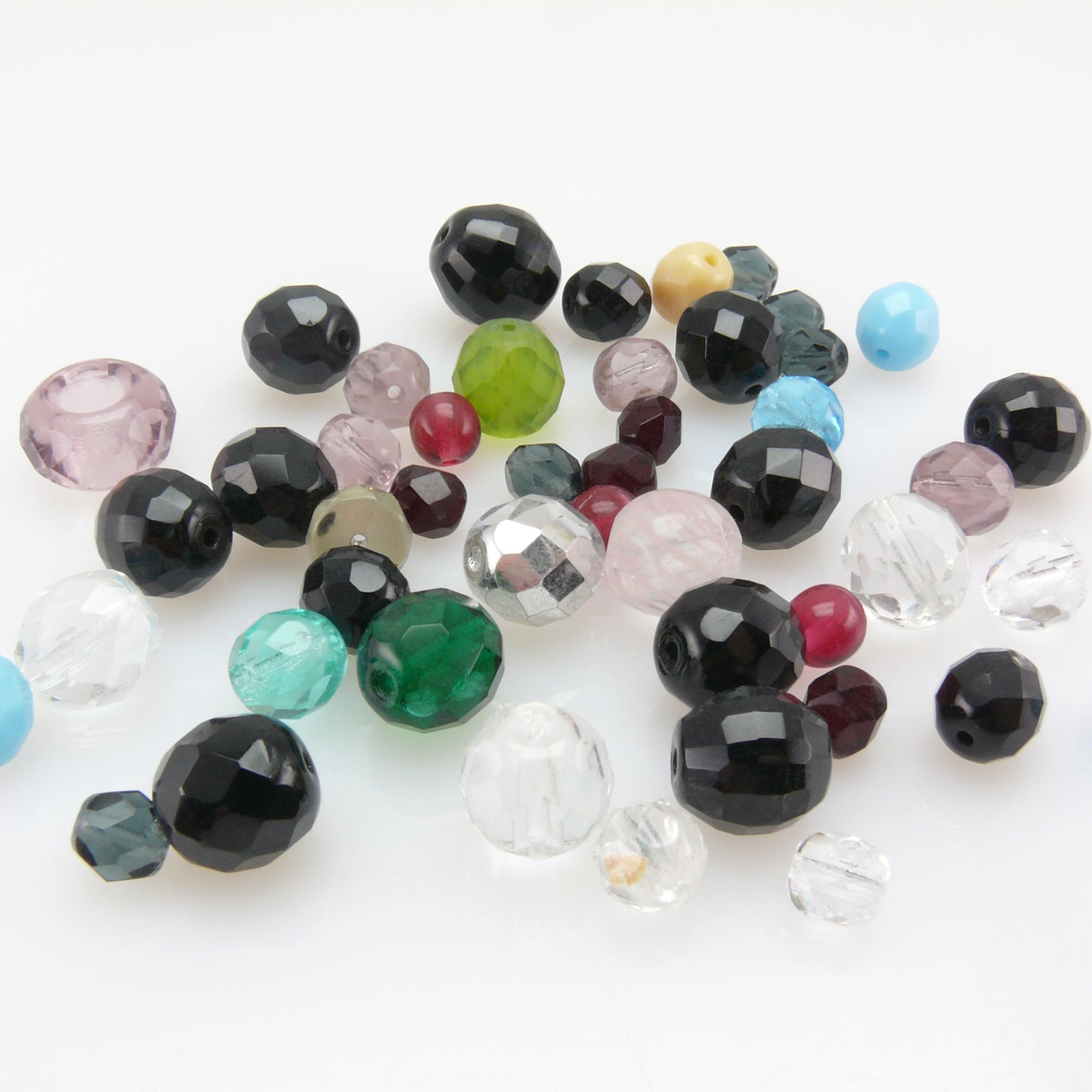 Perlenmix 40 St. bunte Glasschliffperlen Perlen 6-12mm Fire polished Glas Beads