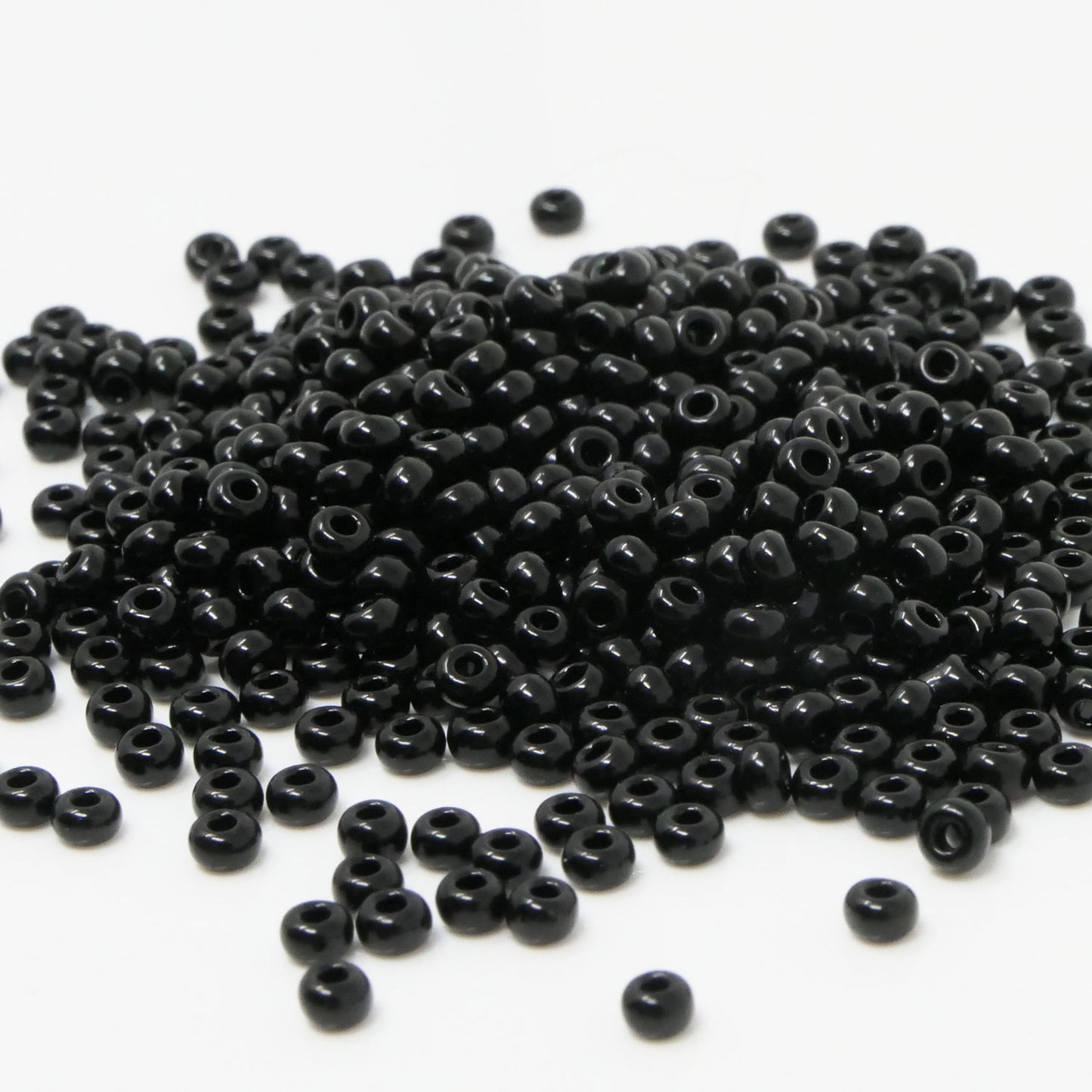 Rocailles Perlen Schwarz 520x Glasperlen 3,2mm mit Loch 0,9mm Häkelschmuck fädeln Größe 7/0