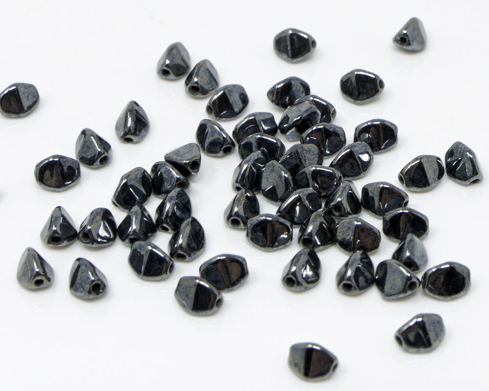 Pinch Beads 5x3mm Glasperlen 55 St. Perlen Schwarz Hämatit beschichtet zum Auffädeln