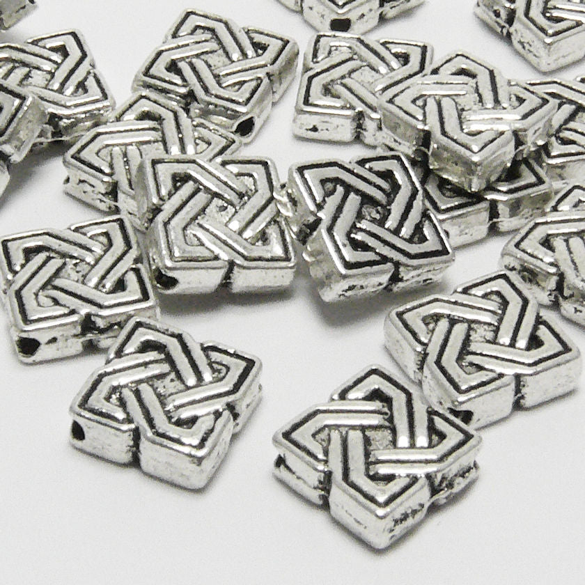 20x Metallperlen 7mm Metall Quadrate Spacer Perlen altsilberfarben -303