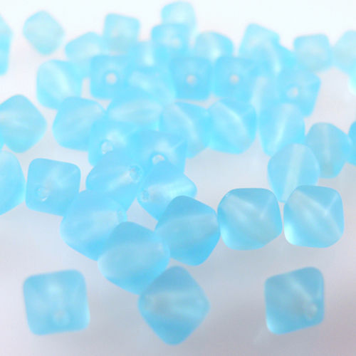 60 Glasperlen Rhomben 6mm hellblau matt Perlen blau zum Basteln  -636