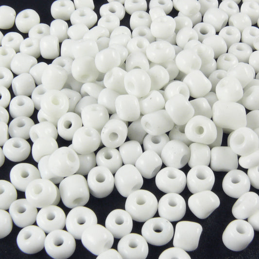 210x weiße Rocailles Perlen 6/0 Glasperlen 4mm Beads Indianerperlen