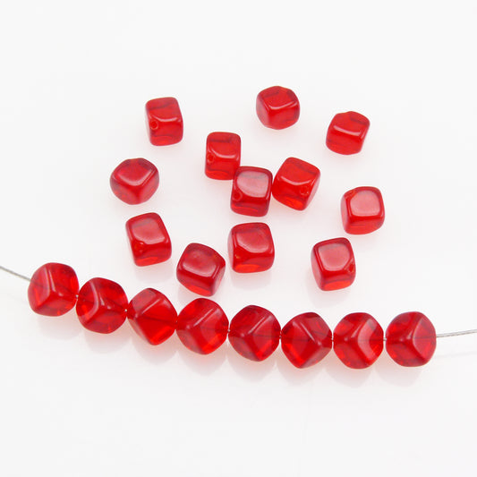 20 St. Böhmische Glasperlen Würfel 6mm Perlen rote Würfelperlen Beads Basteln