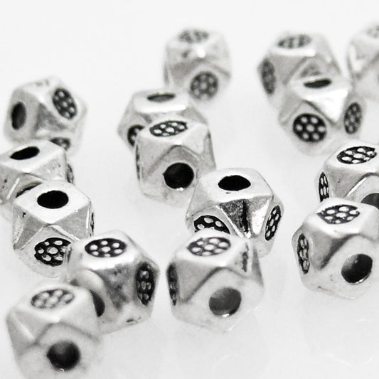 25 Metallperlen facettierte Perlen 3,6mm silberfarben Metall Beads  -295