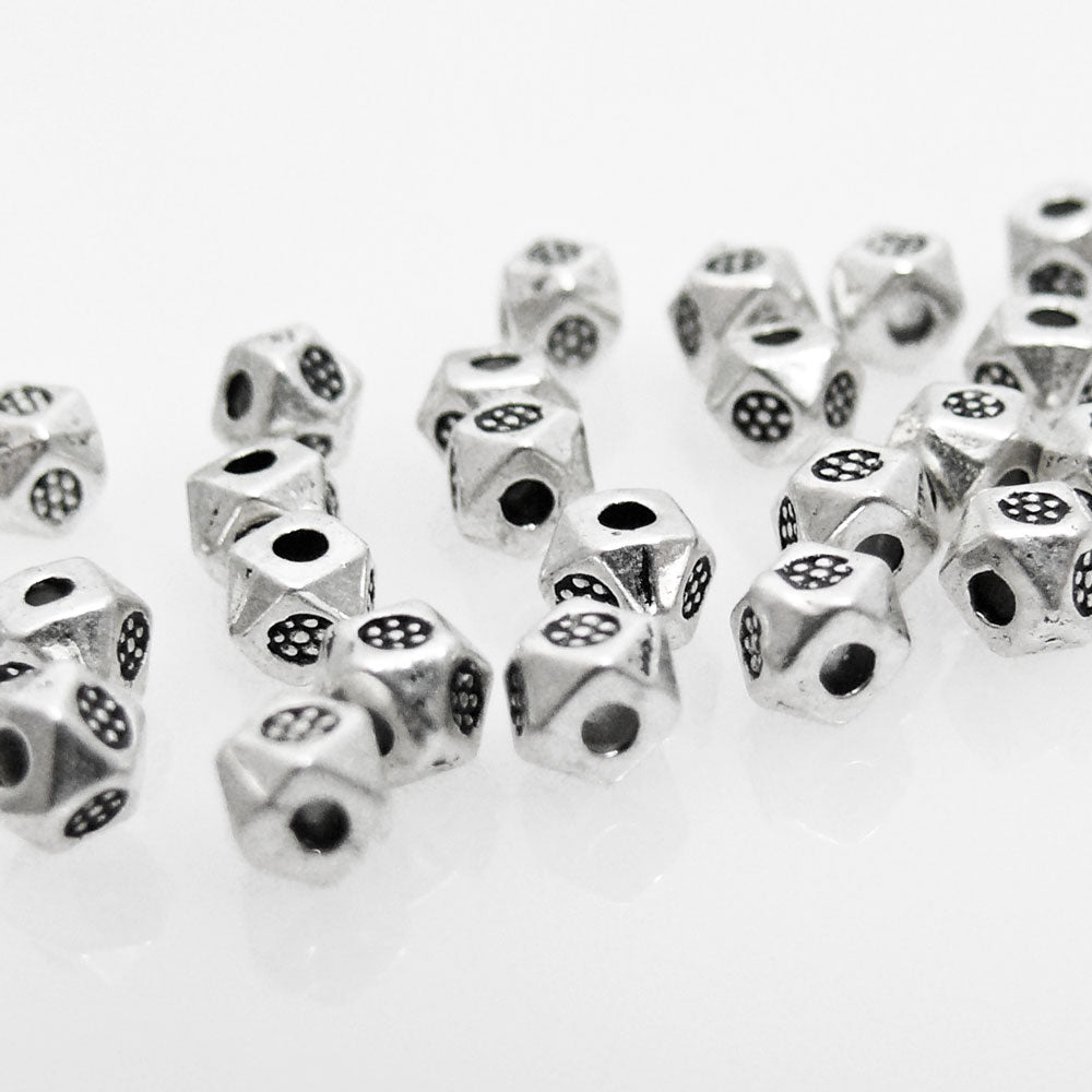 25 Metallperlen facettierte Perlen 3,6mm silberfarben Metall Beads  -295