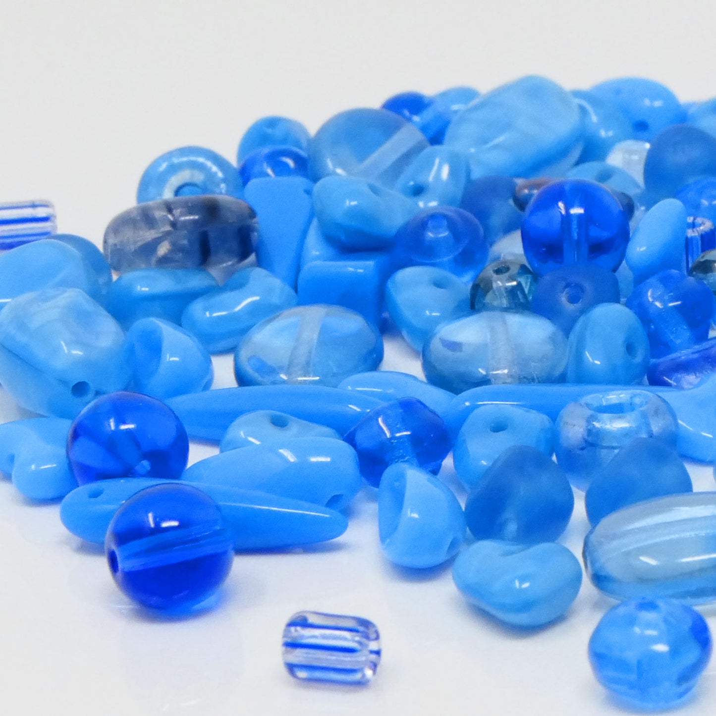 Glasperlen Mix blau 120 Perlen Perlenmischung 4-11mm Beads zum Schmuck Basteln
