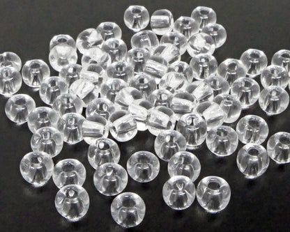 Große Rocailles-Perlen Transparent 70 Stück Glasperlen 6mm mit 2mm Loch zum Auffädeln und Basteln Größe 2/0