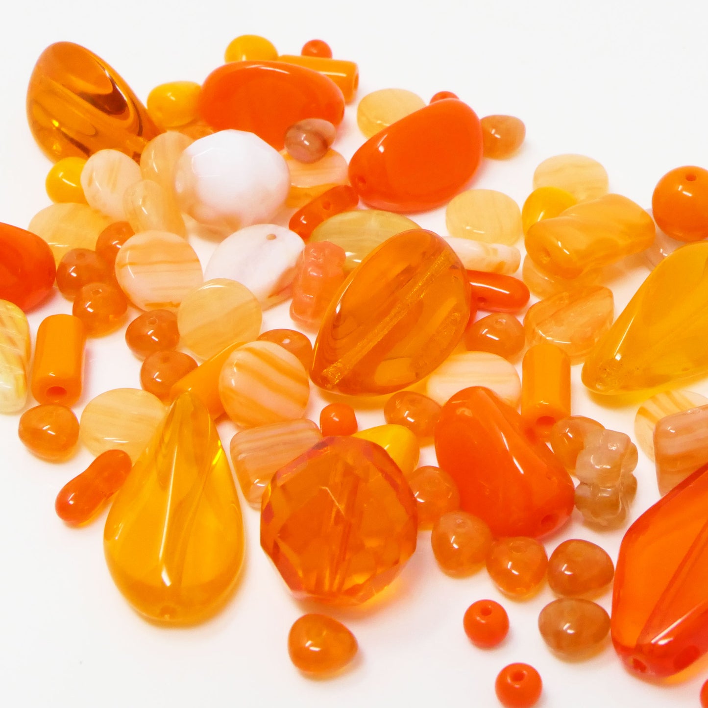 Bastelset aus 80 Glasperlen Perlenmix 4-24mm orange Perlenset zum Basteln -851