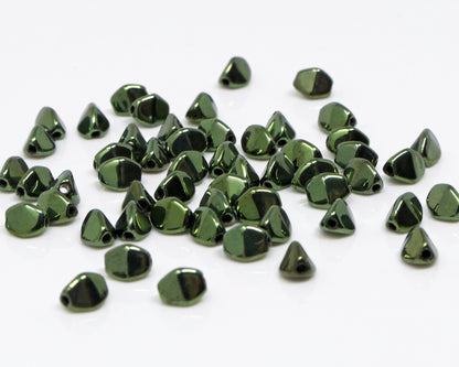 Pinch Beads 5x3mm Glasperlen 55 St. Perlen Grün Metallic beschichtet zum Auffädeln