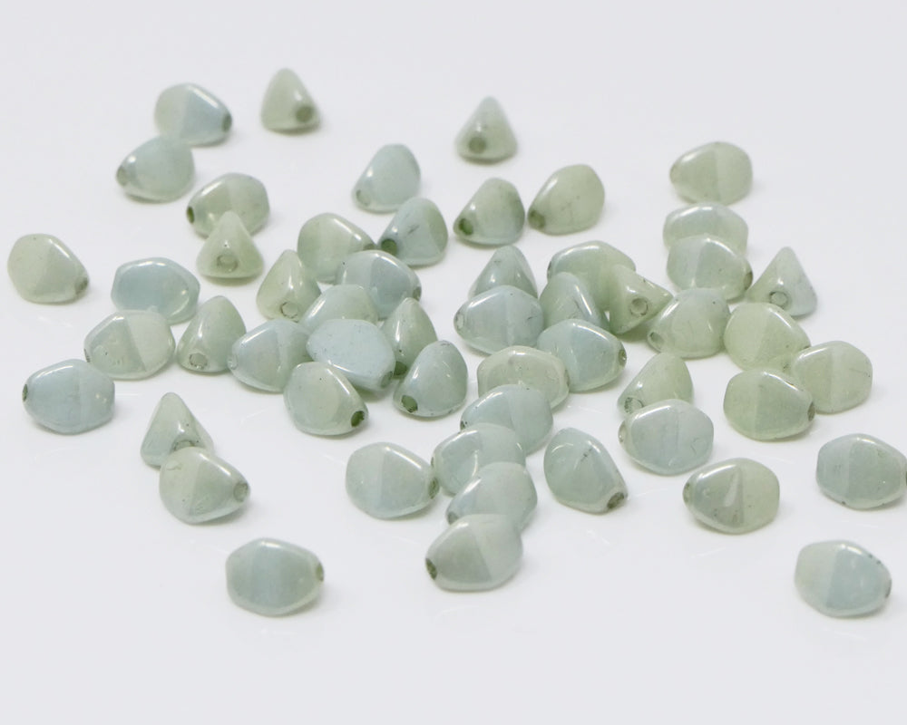 Pinch Beads 5x3mm Glasperlen 55 St. Hellgrün Lüster Perlen zum Auffädeln