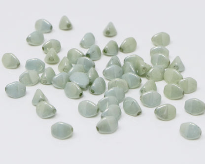 Pinch Beads 5x3mm Glasperlen 55 St. Hellgrün Lüster Perlen zum Auffädeln