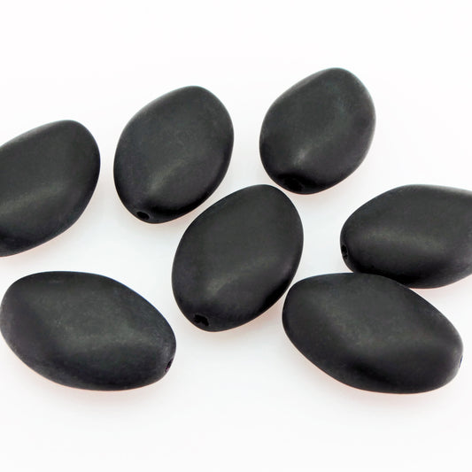 Glasperlen oval schwarz matt 18mm mit Fädelloch 7 St Böhmische Perlen zum Basteln