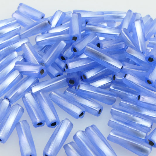 Rocailles-Stifte 10mm Blau mit Silbereinzug 100x Röhrchen getwistet Perlen Tubes