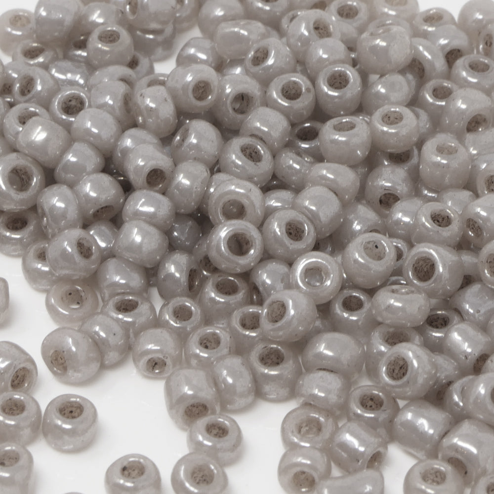 Rocailles Perlen 250 St. Glasperlen grau opak 4mm Bastelperlen Beads -1831