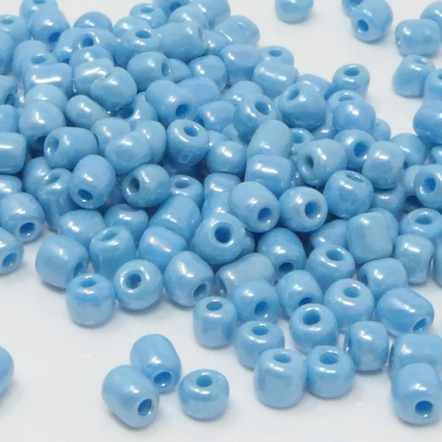 Rocailles Perlen 215 St. Glasperlen Hellblau opak 4mm Bastelperlen Indianerperlen