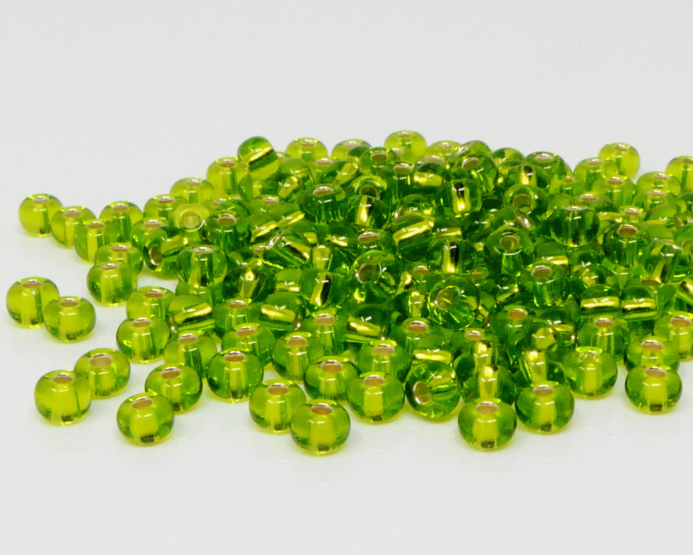 Rocailles 5/0 Glas Perlen mit Silbereinzug 4mm olivgrün 170x Glasperlen Beads -1529