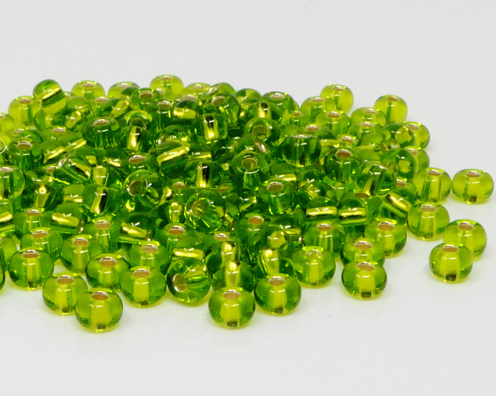 Rocailles 5/0 Glas Perlen mit Silbereinzug 4mm olivgrün 170x Glasperlen Beads -1529