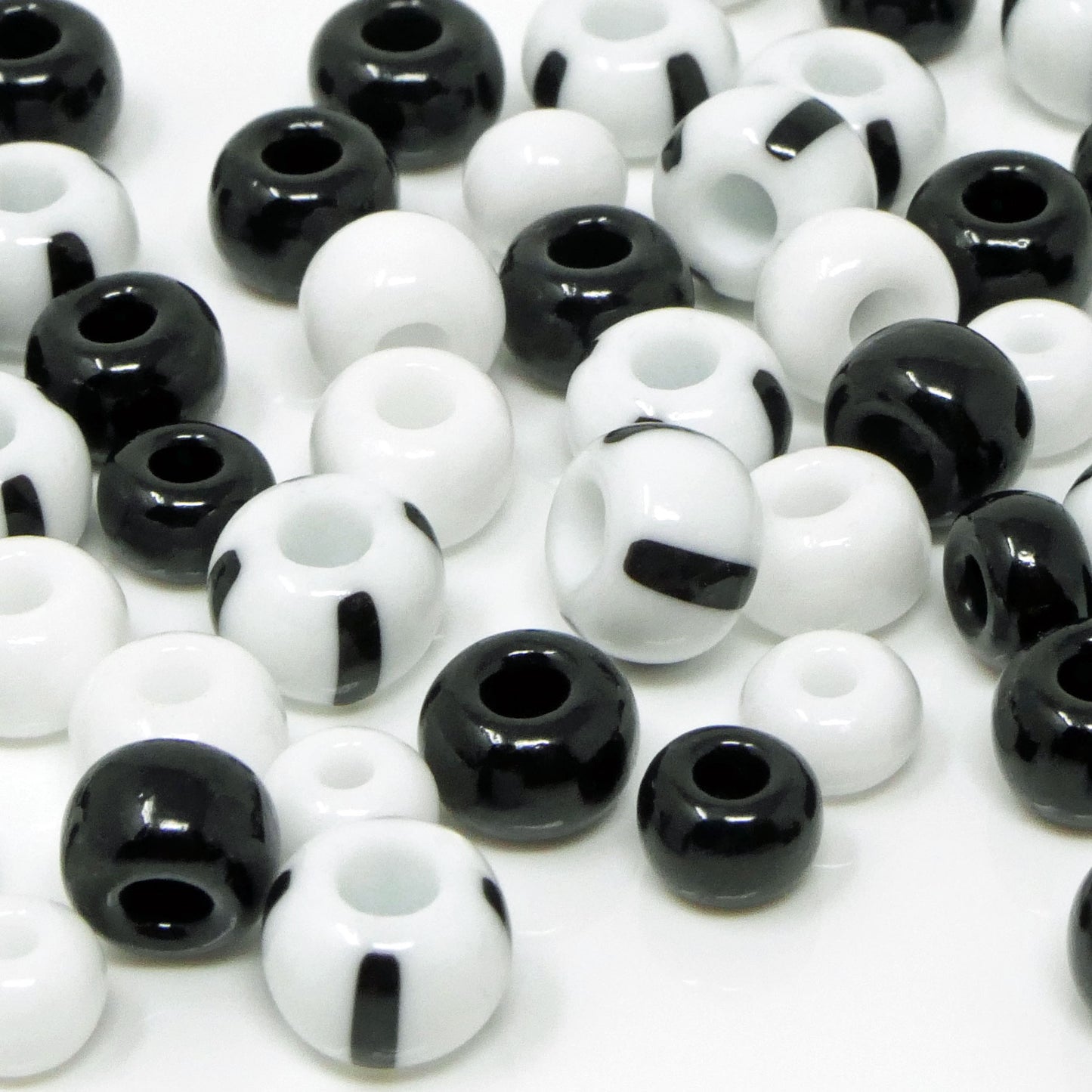 Rocailles Glasperlen 6-8mm Perlen Mix Schwarz weiß 50x Glas Beads