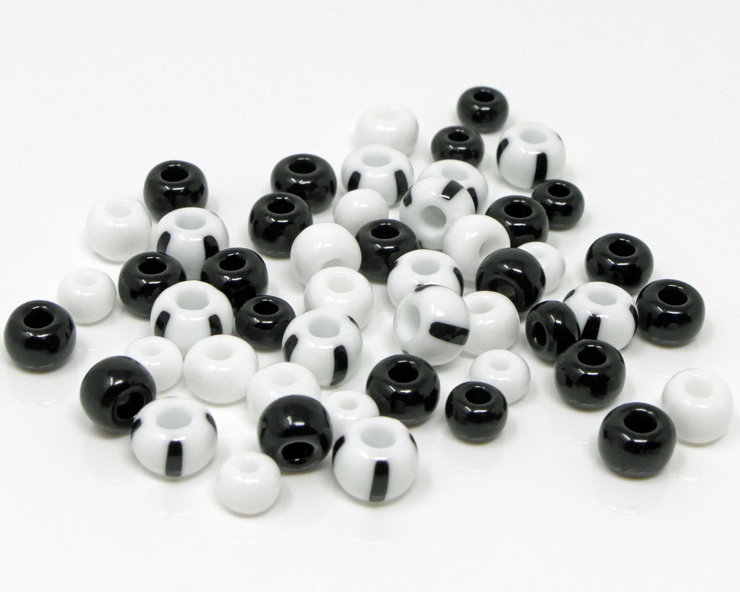 Rocailles Glasperlen 6-8mm Perlen Mix Schwarz weiß 50x Glas Beads